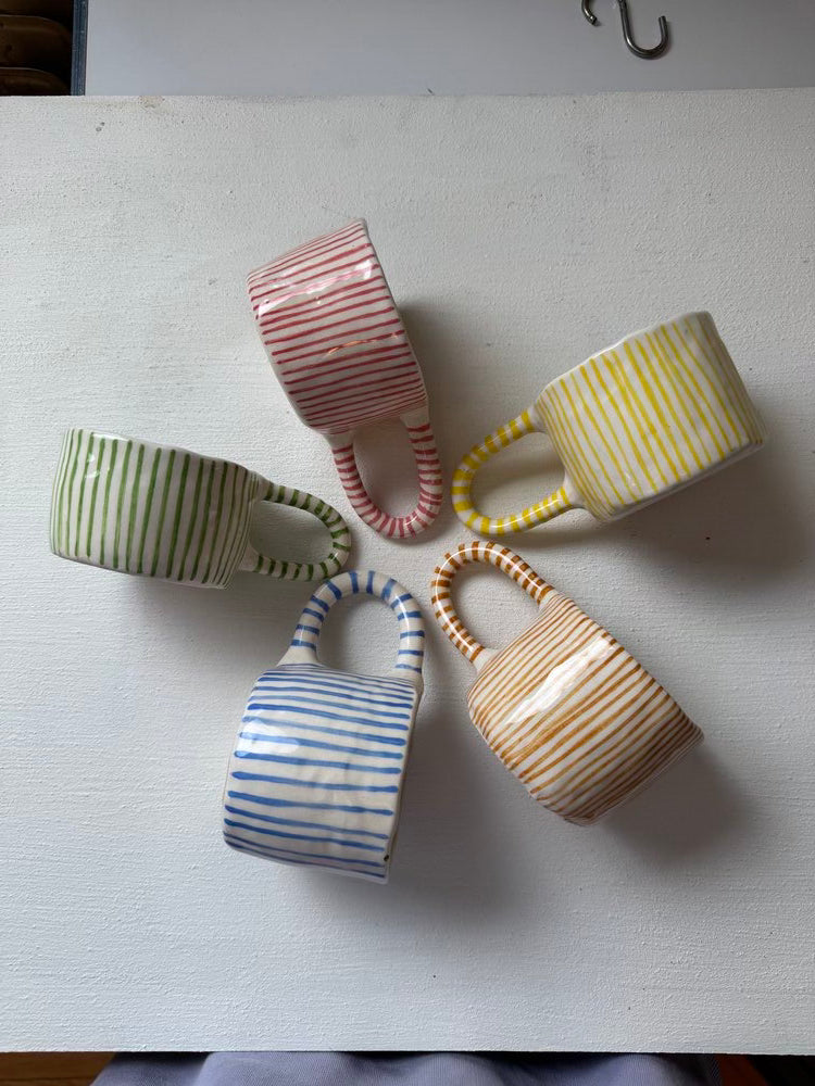 handmade-smiley-face-mug-ceramic