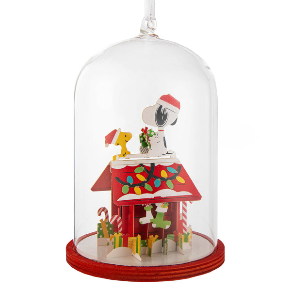Signature Ornament Peanuts™ Snoopy (Gift Box & Glass Dome)