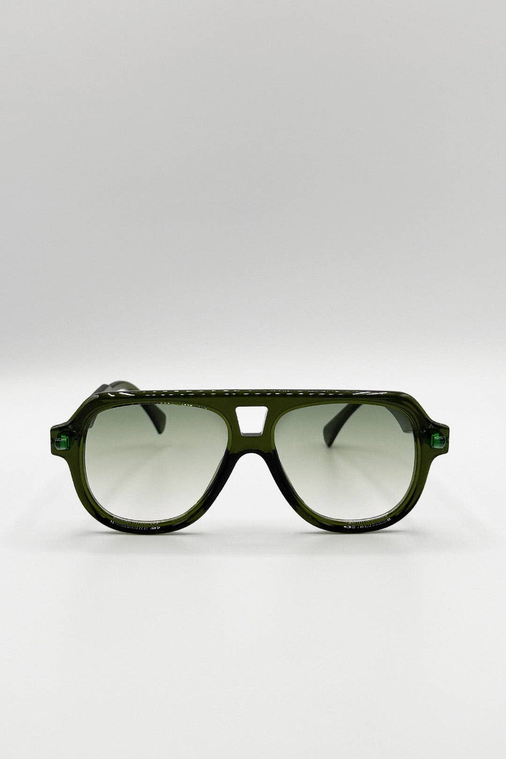 Bold Navigator Sunglasses in Green