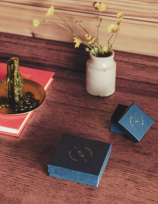 Waterproof Gold Stone Embossed Band Ring