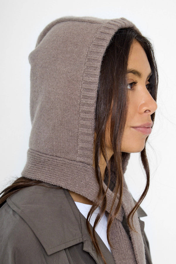 Chunky Ties Knitted Bonnet in Taupe