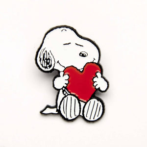 Peanuts Give Hugs Pin - Heart
