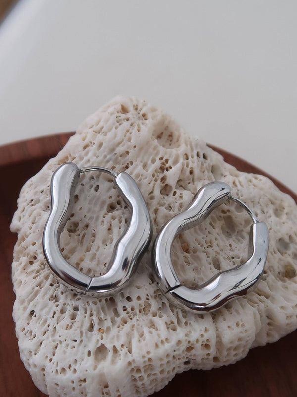 Gold Plated & Non-Tarnish Oval Hoop Earring