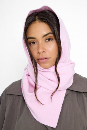 Plain Knitted Scarf in Pink