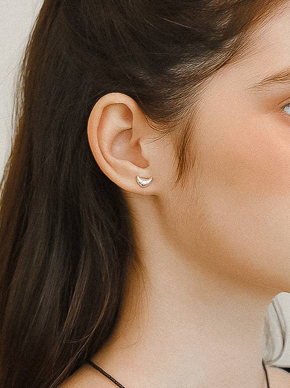 Gaëlle 18K Gold Petite Croissant Stud