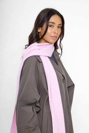 Plain Knitted Scarf in Pink