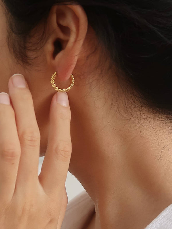 Cere 18K Gold Non-Tarnish Twisted Hoop Earrings