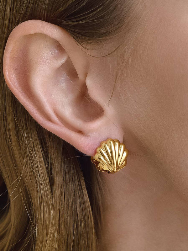 Verina 18K Gold Non-Tarnish Vintage Shell Earrings