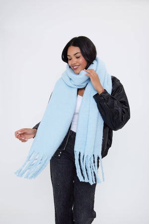 Women's Oversized Fluffy Chunky Blanket Scarf in Baby Blue