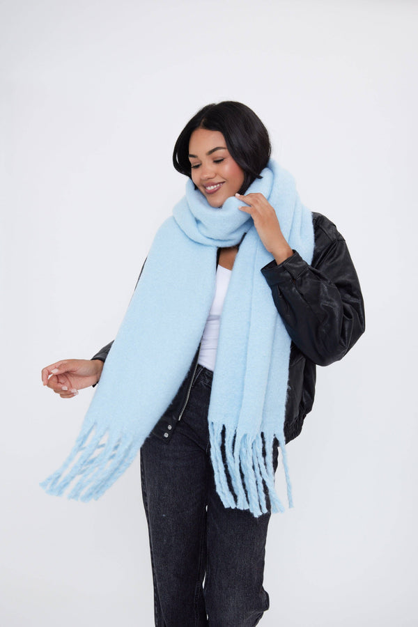 Women's Oversized Fluffy Chunky Blanket Scarf in Baby Blue