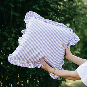 OMOM Cushion Cover / Sofa Cushion in Organic Cotton - Ruffle