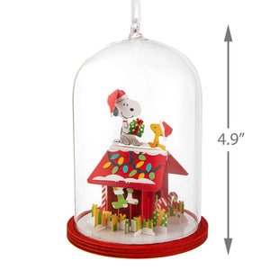 Signature Ornament Peanuts™ Snoopy (Gift Box & Glass Dome)