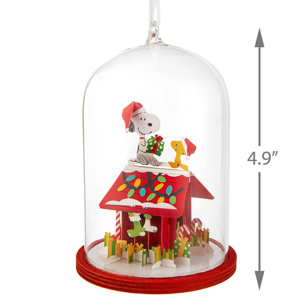 Signature Ornament Peanuts™ Snoopy (Gift Box & Glass Dome)