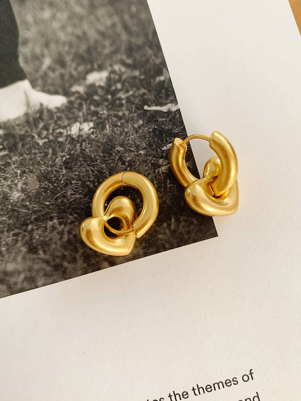 Heart Hoop Earring  18K Gold