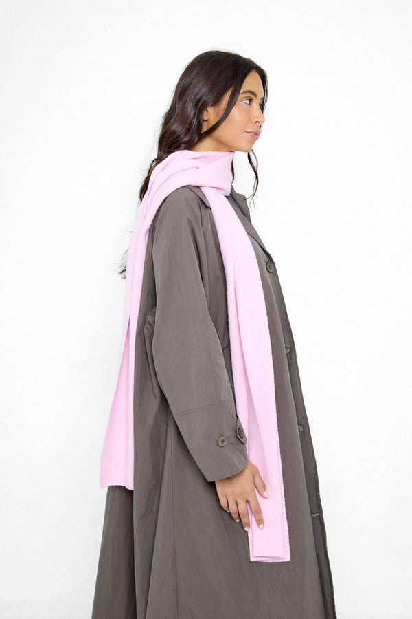 Plain Knitted Scarf in Pink