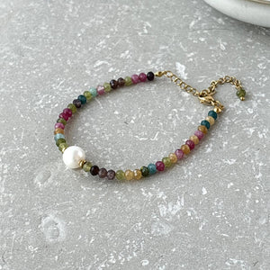 Tarnish Resistant Multi Colour and Pearl Beaded Bracelet