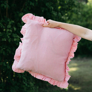 OMOM Cushion Cover / Sofa Cushion in Organic Cotton - Ruffle
