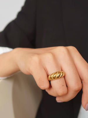 Croissant Ring 18K Gold Plated Non-Tarnish