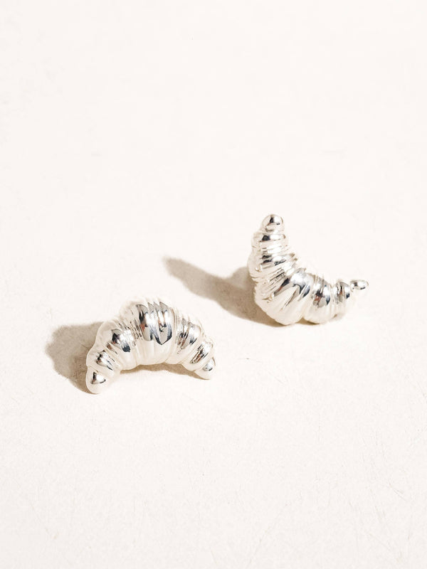 Gaëlle 18K Gold Petite Croissant Stud
