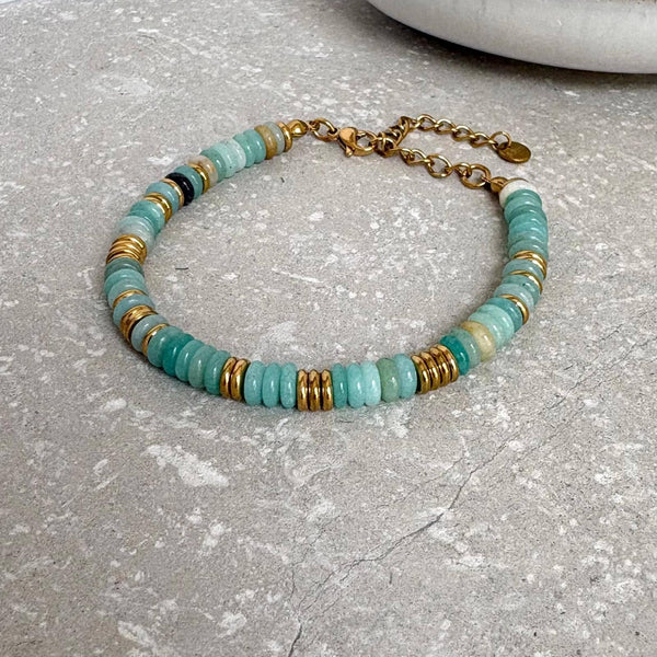 Tarnish Resistant Stone And Gold Beaded Bracelet
