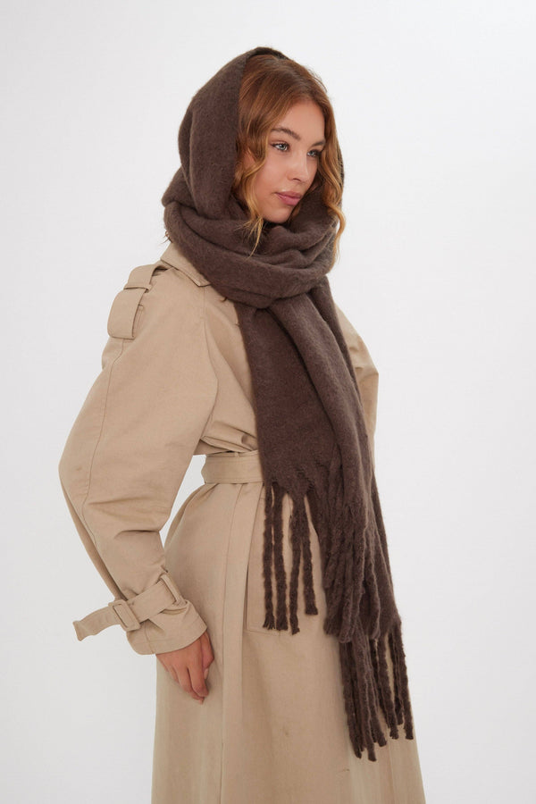 Oversized Chunky Blanket Scarf in Brown