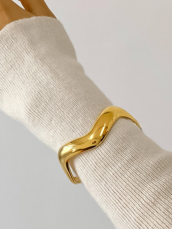 Gold Plated & Non Tarnish V Shaped Bangle