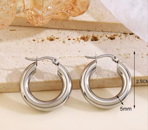 Classic Hoop Earrings – Gold & Silver 3 Sizes
